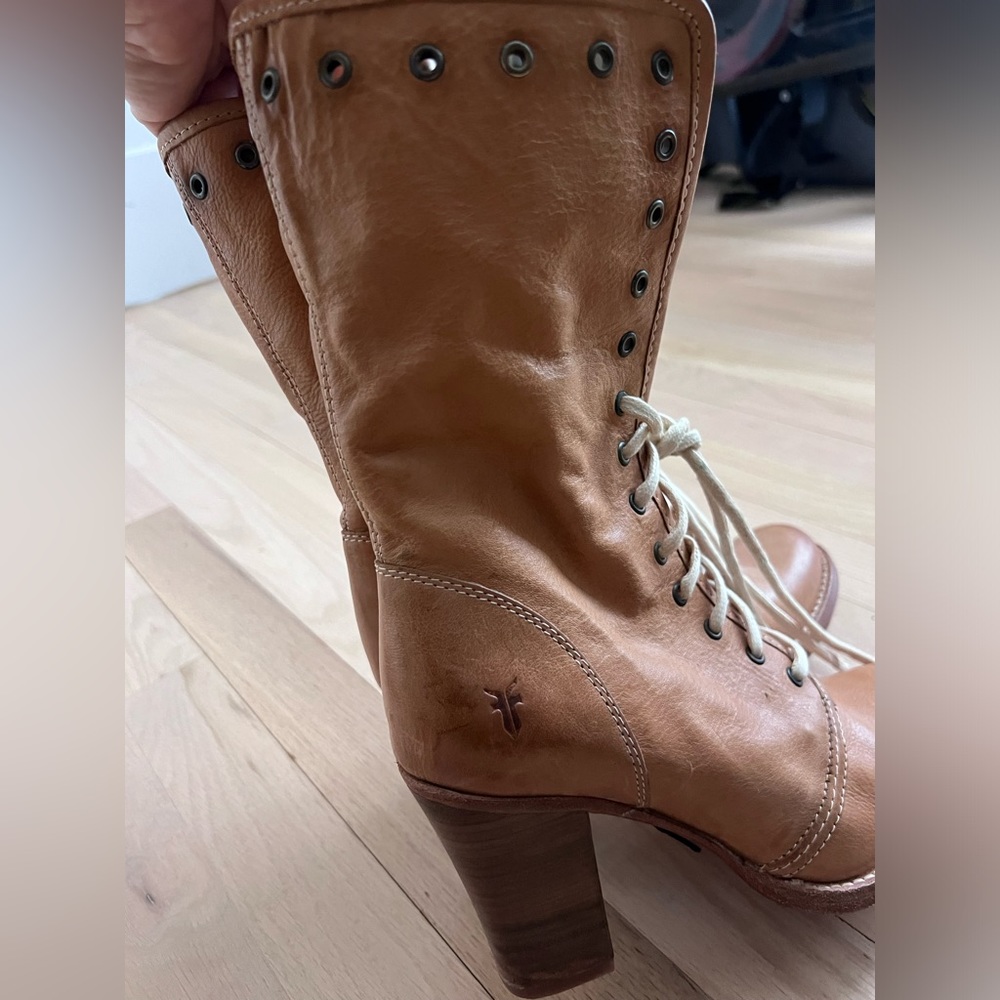 Frye lace up booties 8.5 - Picture 6 of 8